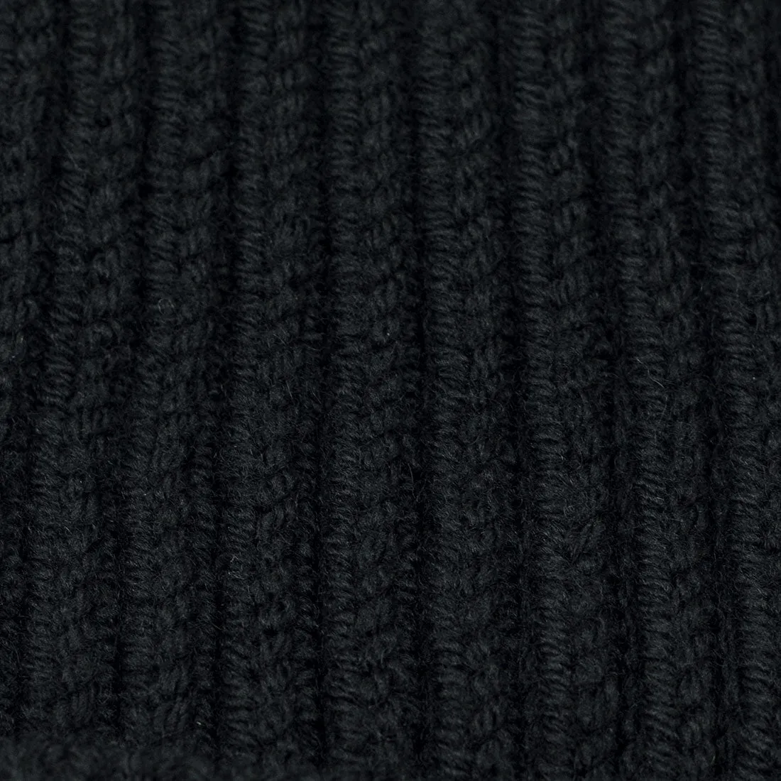 Chunky ribbed wool hat in black (restock)
