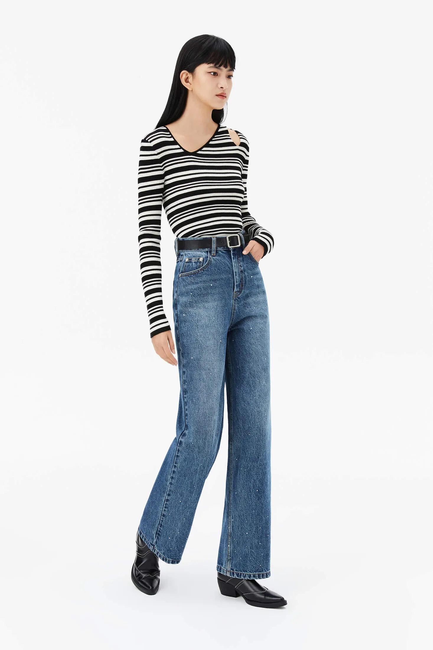 Full Wool Base Layer Sweater With Hollow Design