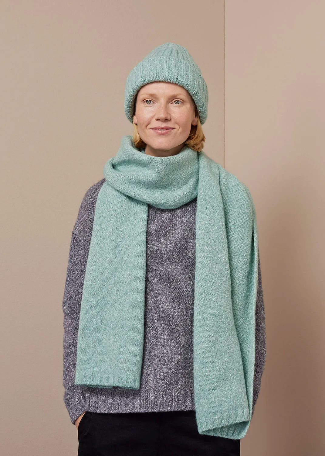 Giant Beanie Fluffy Knit Jade