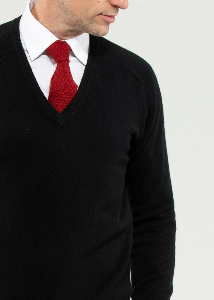 Hampshire Lambswool Jumper in Black - Classic Fit