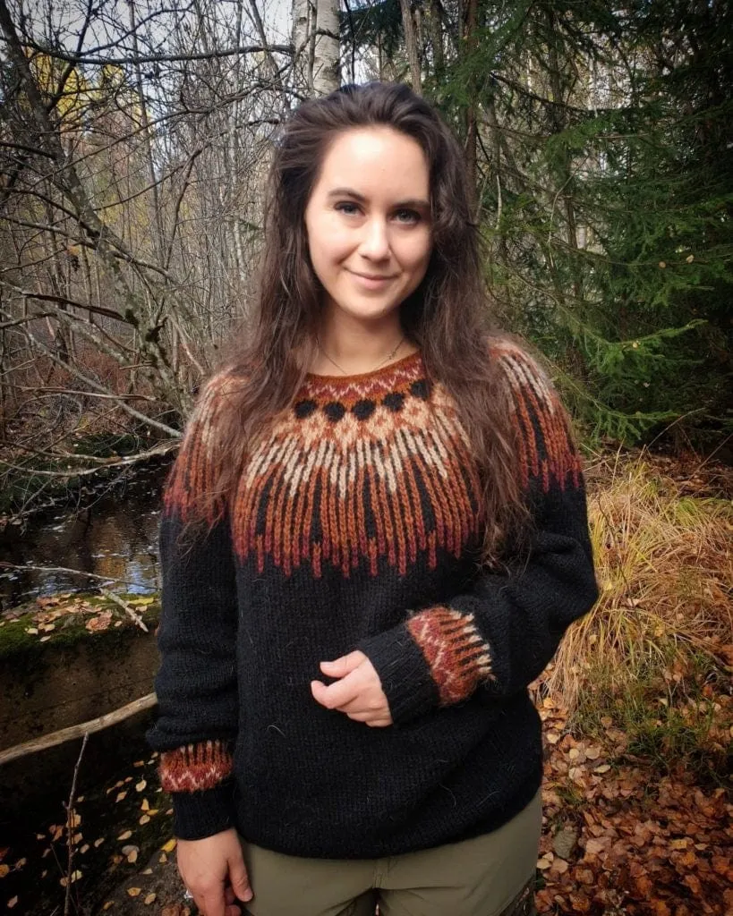 Hopi Red Lettlopi sweater - Knitting Kit