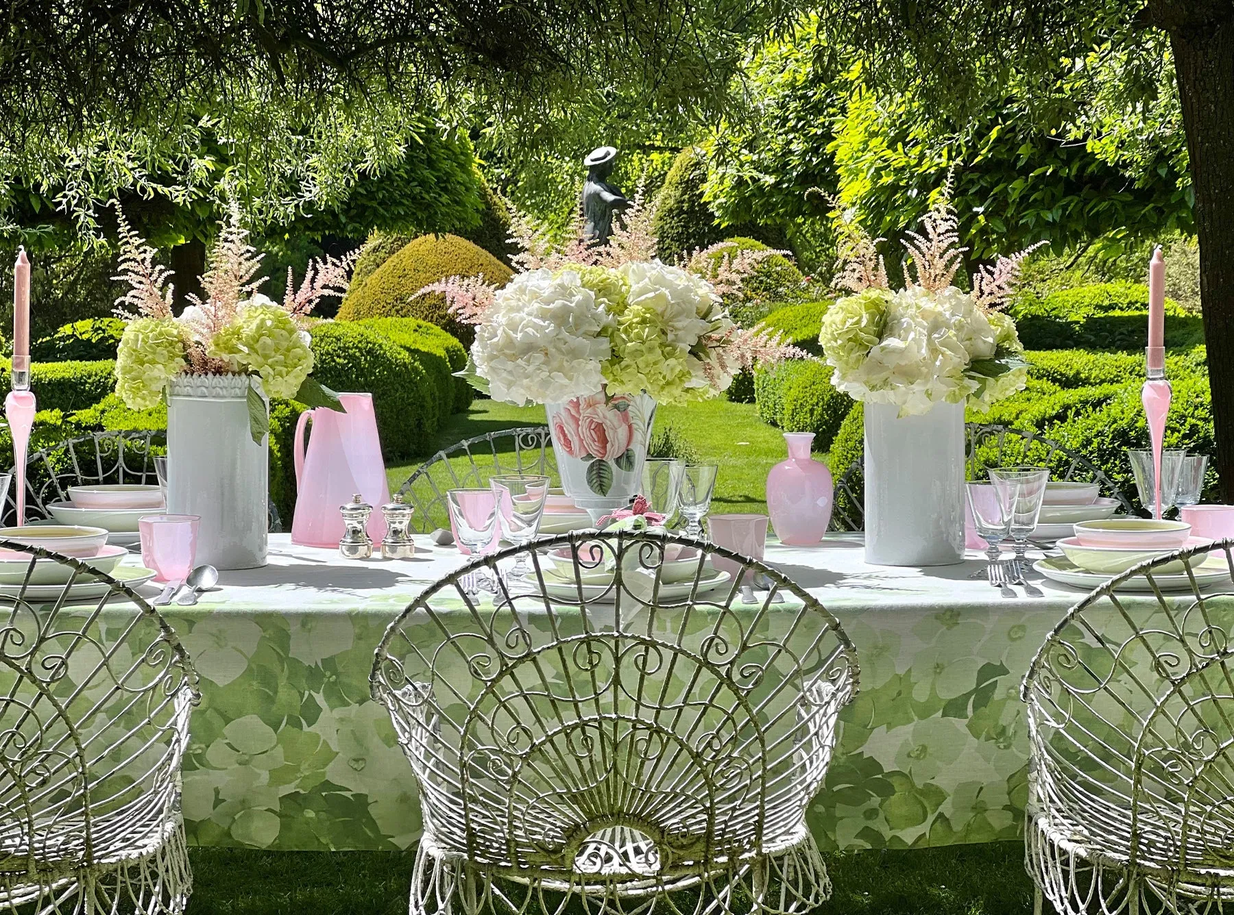 Hydrangea Linen Napkin in Green, 50x50cm