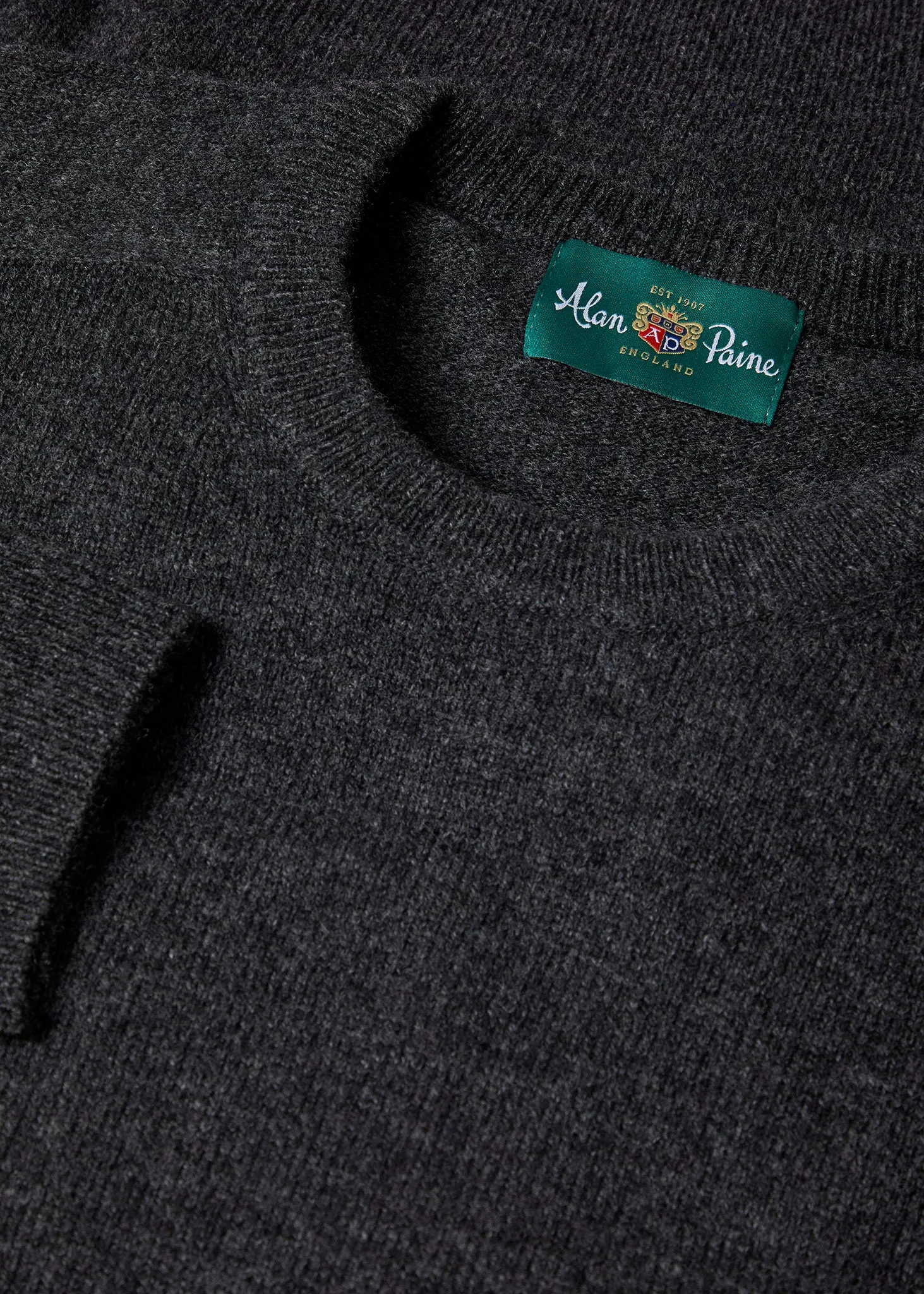 Lenzie Men's  Lambswool Jumper In Charcoal - Regular Fit