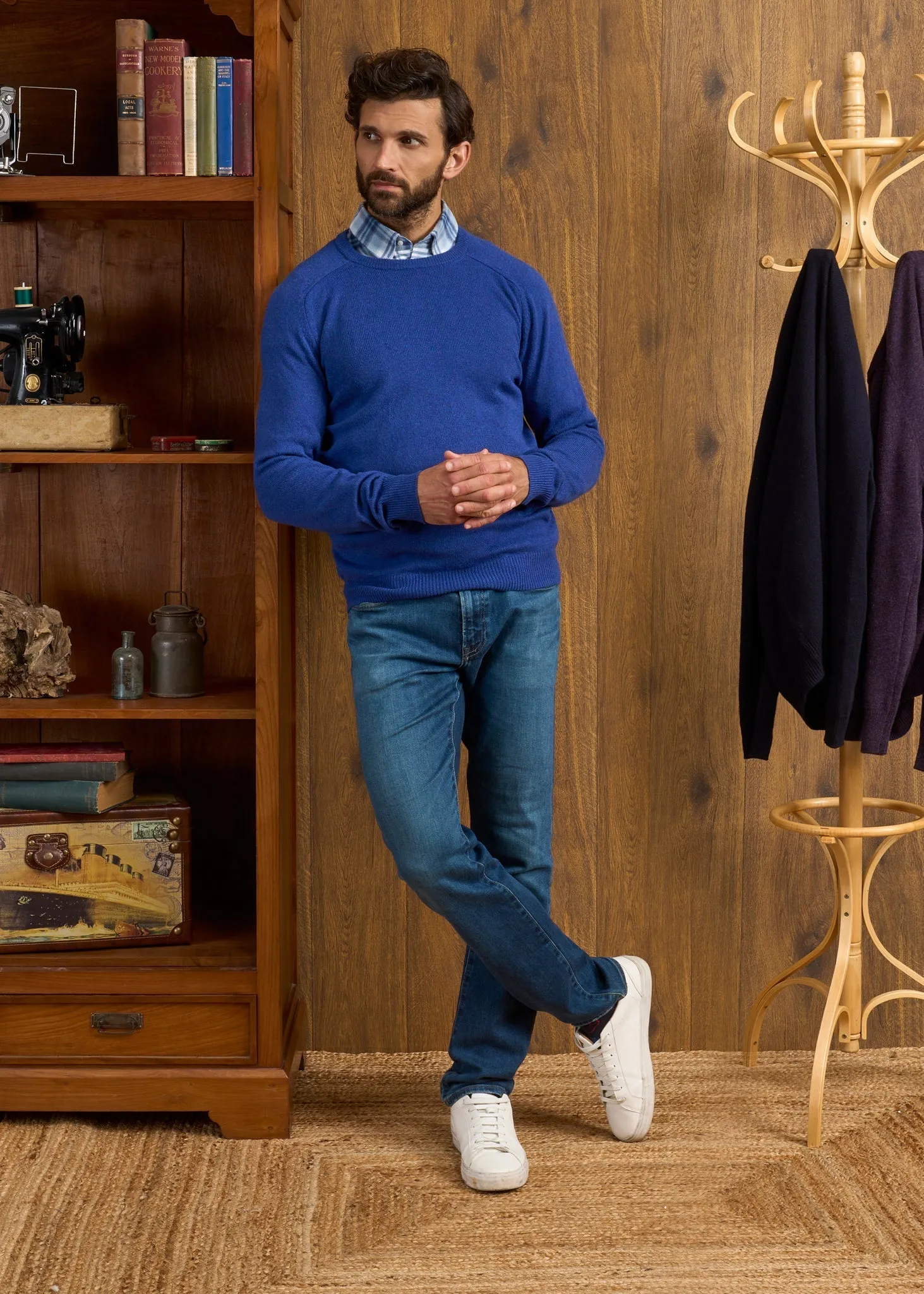 Lenzie Men's Lambswool Jumper In Persian - Regular Fit