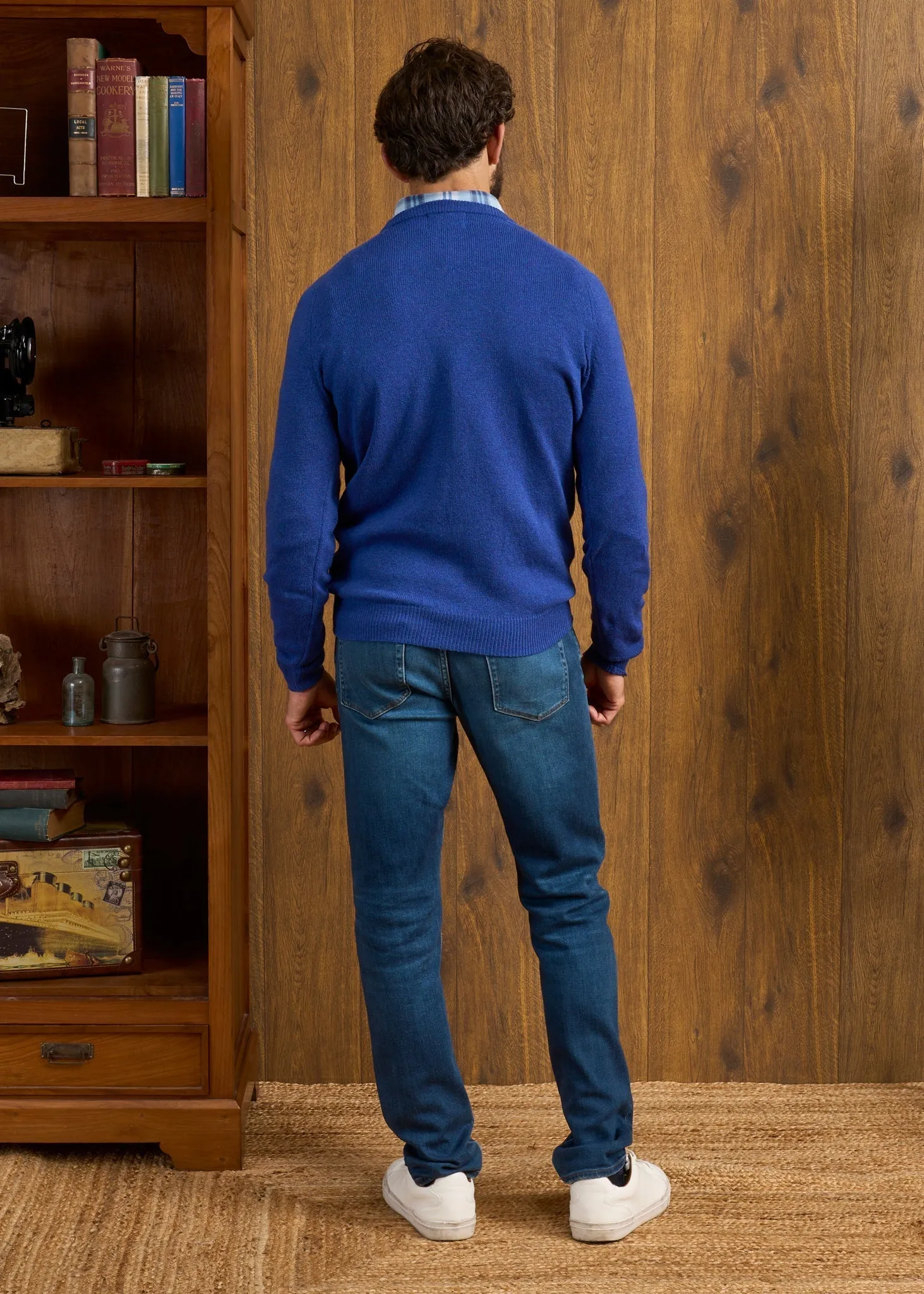 Lenzie Men's Lambswool Jumper In Persian - Regular Fit