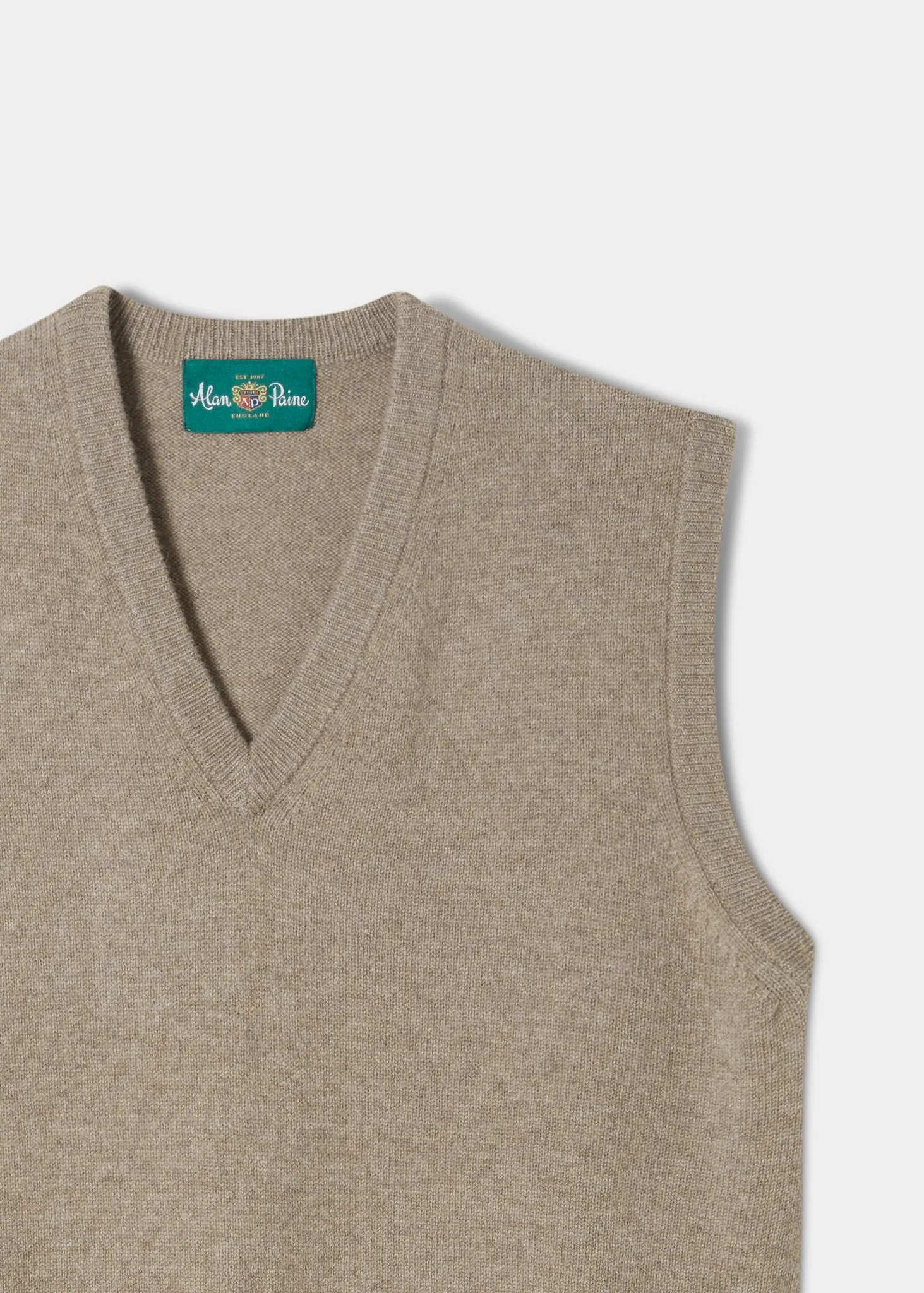 Norfolk Lambswool Slipover in Mushroom - Classic Fit