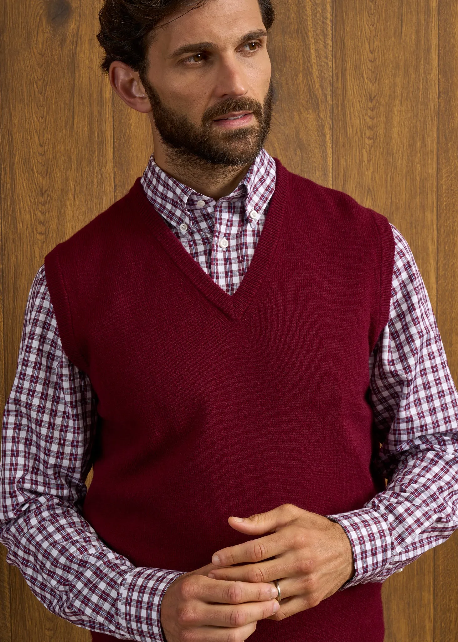 Norfolk Men's Lambswool Slipover in Bordeaux - Classic Fit