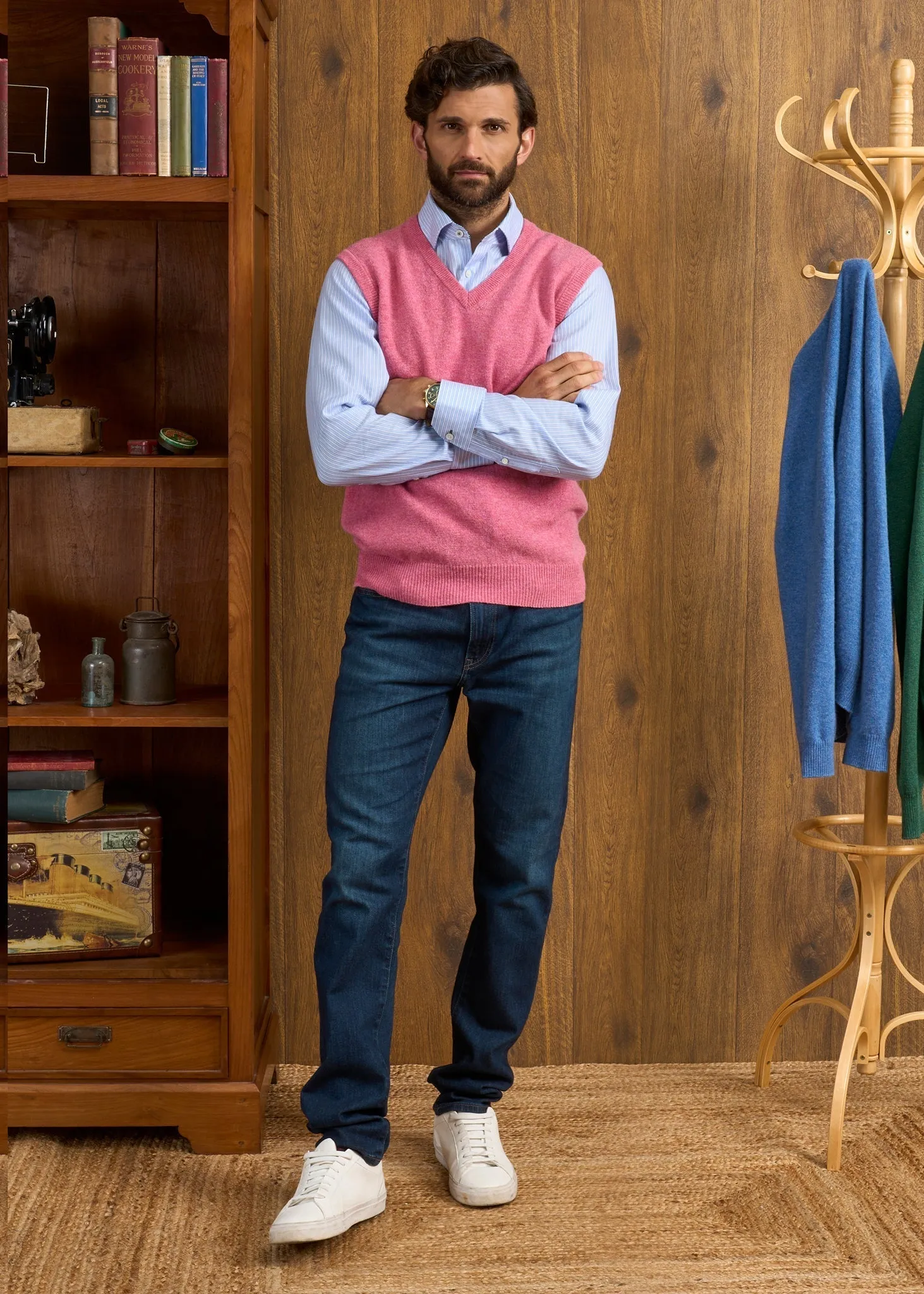 Norfolk Men's Lambswool Slipover in Nougat - Classic Fit