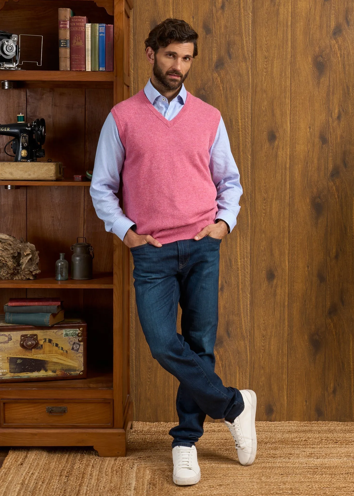Norfolk Men's Lambswool Slipover in Nougat - Classic Fit