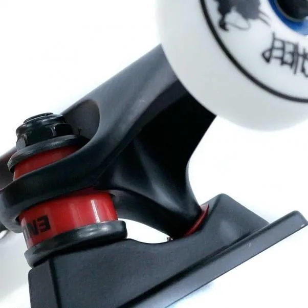 Santa Cruz Screaming Hand Complete Skateboard Multi Matte Finish 8"